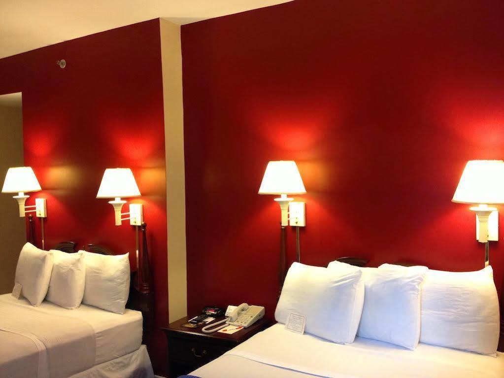 Found Hotel Boston Common Bagian luar foto